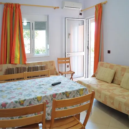 Apartment 30 Qeparo