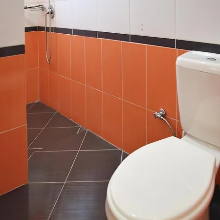 Apartment 30 Qeparo